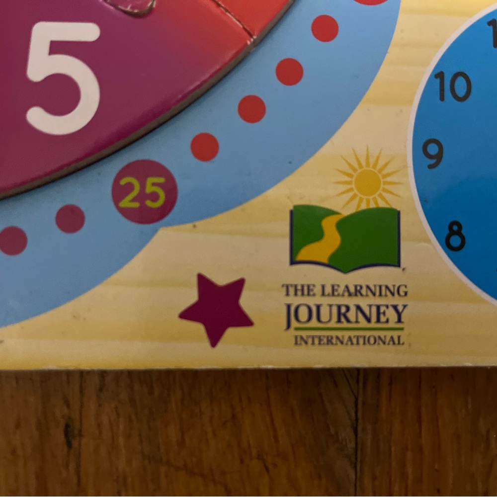 Children learning puzzles - Picture 11 of 12